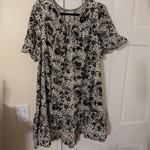 NWOT Max Studio Flutter Sleeve Dress